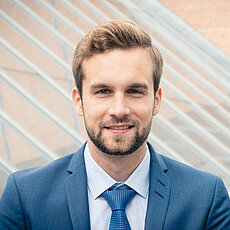 Florian Kadelbach Florian Kadelbach